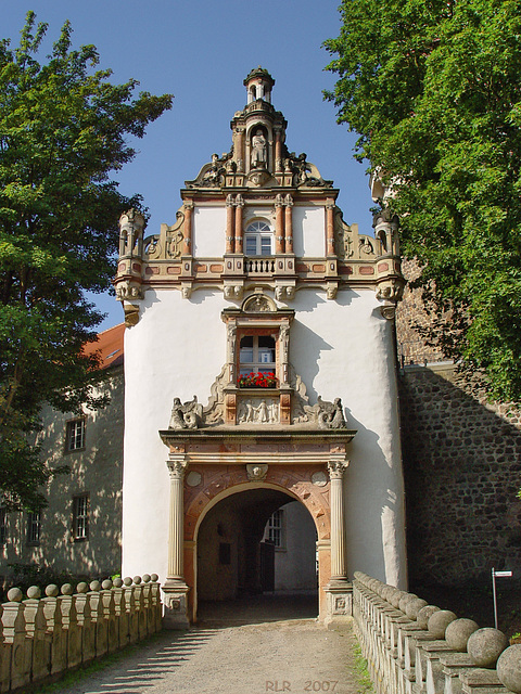 Wiesenburg, Tor zum Schloss
