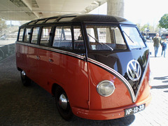 Volkswagen Samba (1952).