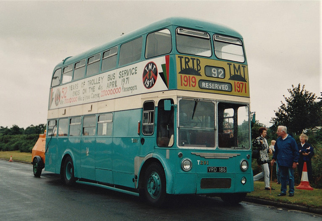 Preserved former Teesside Municipal Transport T291 (VRD 186) in Ipswich – 22 Aug 1993 (202-22)