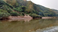La splendeur des paysages riverains de la Nam