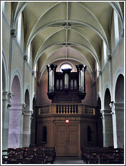 Orgue et buffet d'orgue à l'église d'Hédé (35)