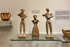 Heraklion Archaeological Museum 2021 – Female and male figurines