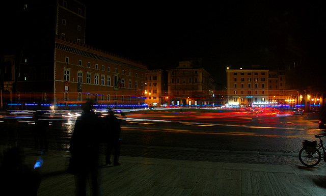 Spät abends an der Piazza Venezia