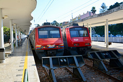 Sintra 2018 – Trains waiting to return to Lisbon
