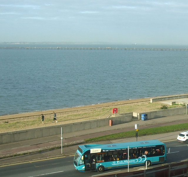 An Arriva Optare Versa on the seafront at Southend - 25 Sep 2015 (DSCF1776)