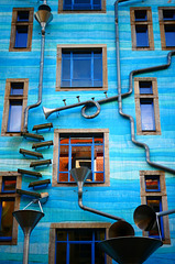 Blaue Fassade
