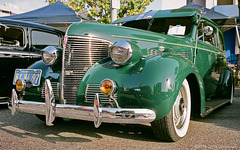 A Green 1939 Chevrolet Master Deluxe Coupé - Fuji GSW690II - Reala 100