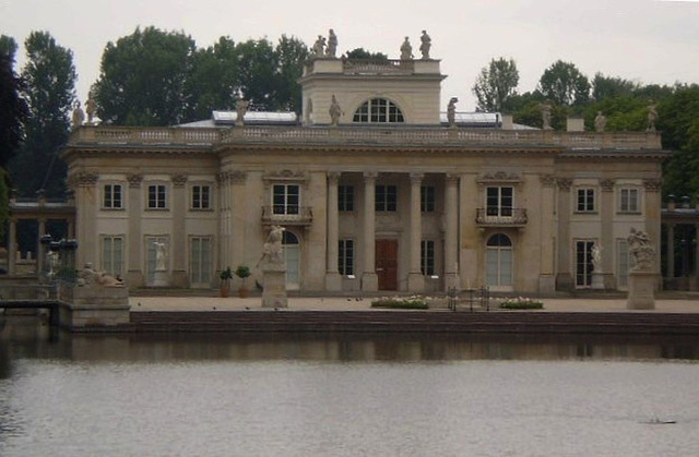 Palace over the Water (or Palace of the Island).