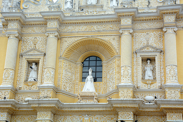 Antigua de Guatemala, Cinturón Superior de la Fachada de la Iglesia de La Merced