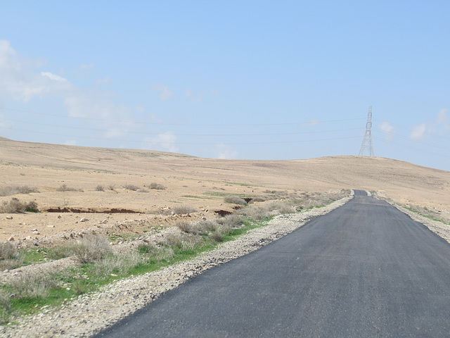Sur la route de Qasr el-Bashir.