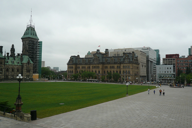 Parliament Green And The Office Of The Prime Minister