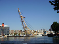 ESP - 93a - MMR : floating crane