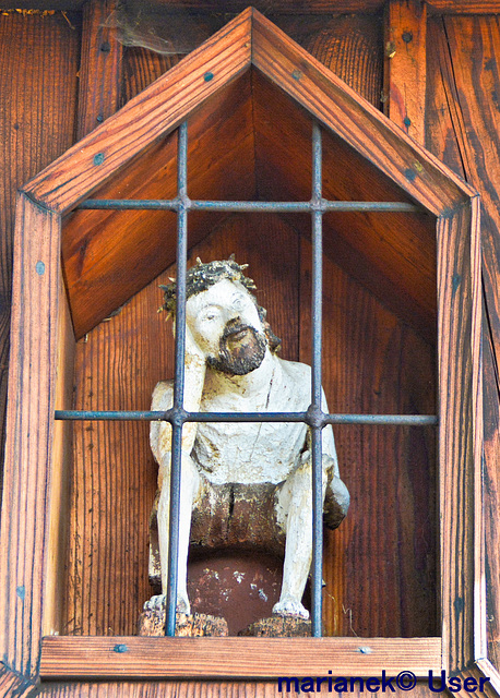 Holzskulptur "Nachdenklicher Christus"