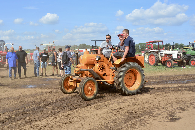 Oldtimer Festival Ravels 2022 – Allgaier R22 tractor