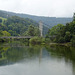 Strassenbrücke übern den Fluss Doubs bei Saint-Ursanne