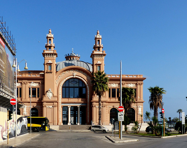 Bari - Teatro Margherita