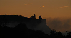Château de Beynac à l'aube. (Périgord noir)