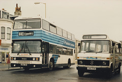 West Yorkshire 1858 (C480 YWY) and East Yorkshire/Scarborough & District 419 (C419 VVN) in Scarborough – 21 August 1987 (55-20)