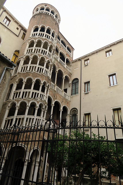 Palazzo Contarini del Bovolo 1