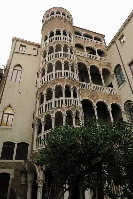 Palazzo Contarini del Bovolo 2