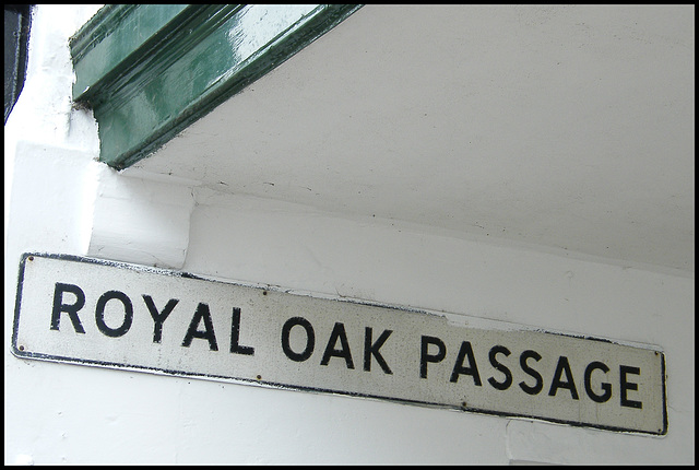 Royal Oak Passage sign