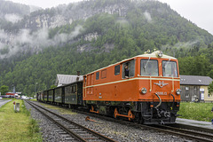 Fahrtag bei der Bregenzerwald Bahn - 2095.13 hat mit einem Zug den Bahnhof Schwarzenberg erreicht