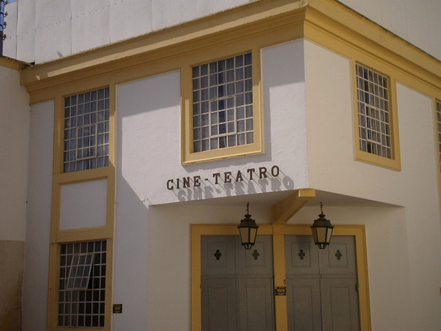 Cine-Theatre.