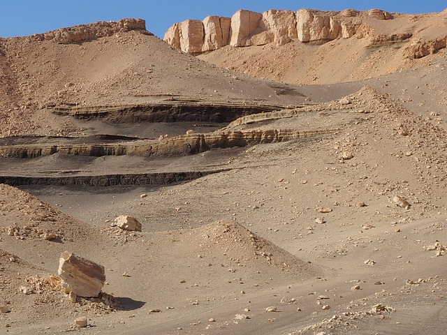 Westliche Wüste, Plateauabbruch zur Oasensenke von Dakhla (2)