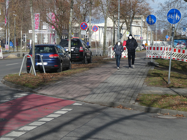 zwischenzeitlicher Baustellenzustand: Oderstraße in Teltow, Bürgersteig in Höhe ehem. Schifferkinderheim