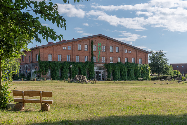 HBM an der Feldsteinscheune