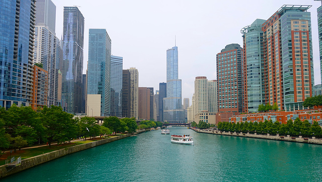 Trump Tower and Chicago River