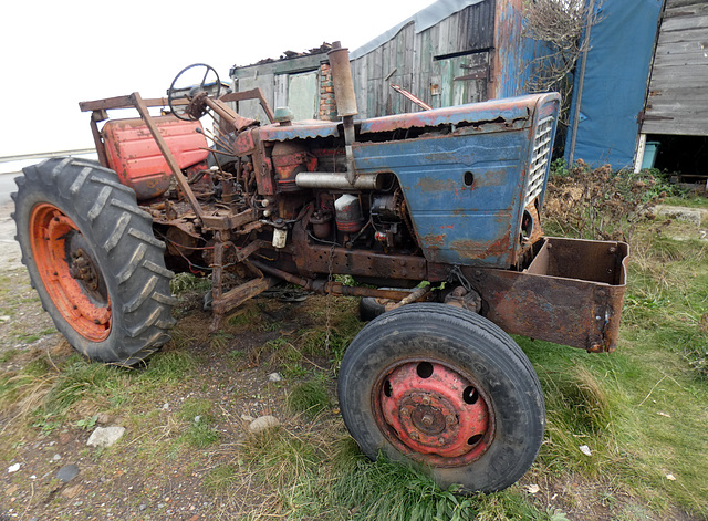 Skinningrove- Old Tractor #1