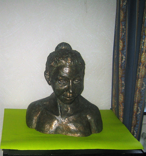 Une statue de Françoise Makinay