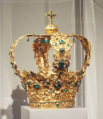 Crown of the Virgin of the Immaculate Conception in the Metropolitan Museum of Art, May 2018