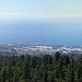 Blick von einer Aussichtsterasse (1070m) auf die Westküste. ©UdoSm