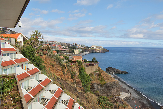 Funchal - Ausblick vom Hotel Orca Praia (02)
