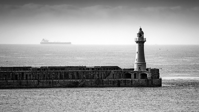 Dover Western Breakwater Lighthouse
