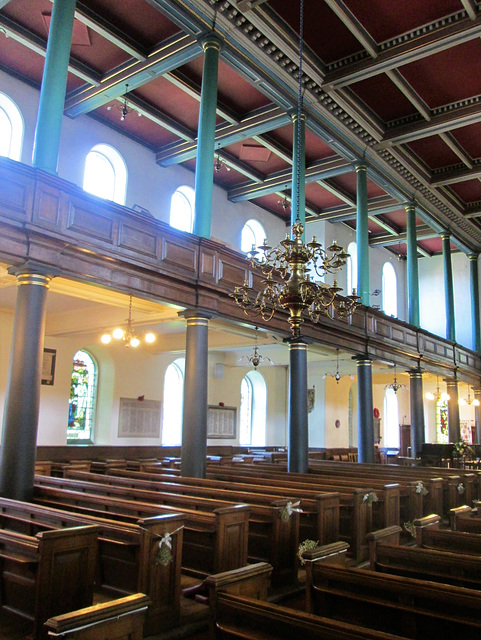 St.Andrew's Church, Interior
