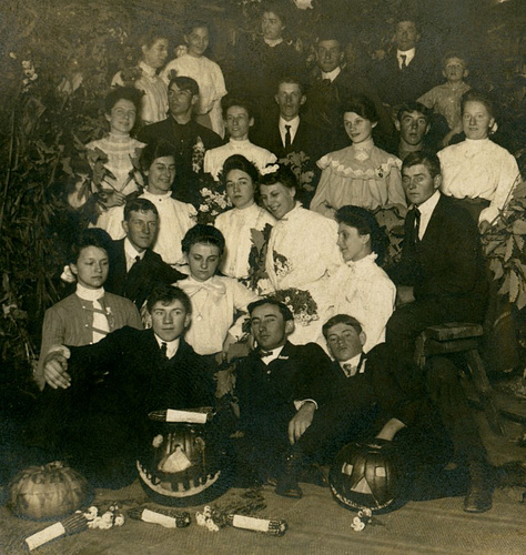 Halloween Party, 1905 (Cropped)