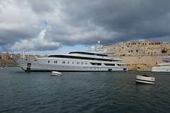 Motor Yacht Indian Empress On The Grand Harbour