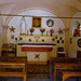 Interno della piccola chiesa di Rochemolles -