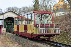 Drahtseilbahnwagen an der oberen Station