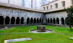 ES - Girona - Cloister of the Cathedral