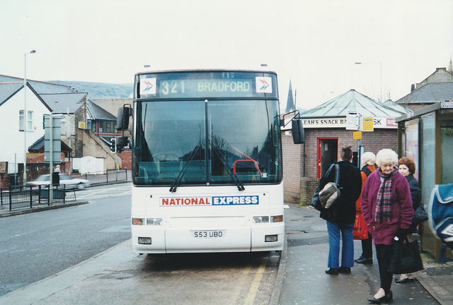Bebb Travel S53 UBO in Pontypridd - 27 Feb 2001 (458-20)