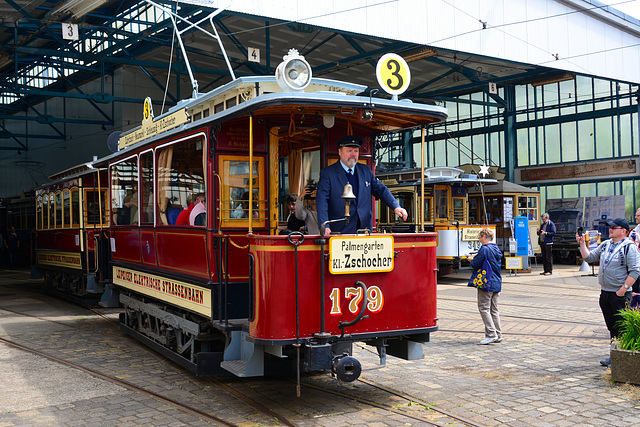 Leipzig 2015 – Straßenbahnmuseum – Tram 179 leaving for a trip