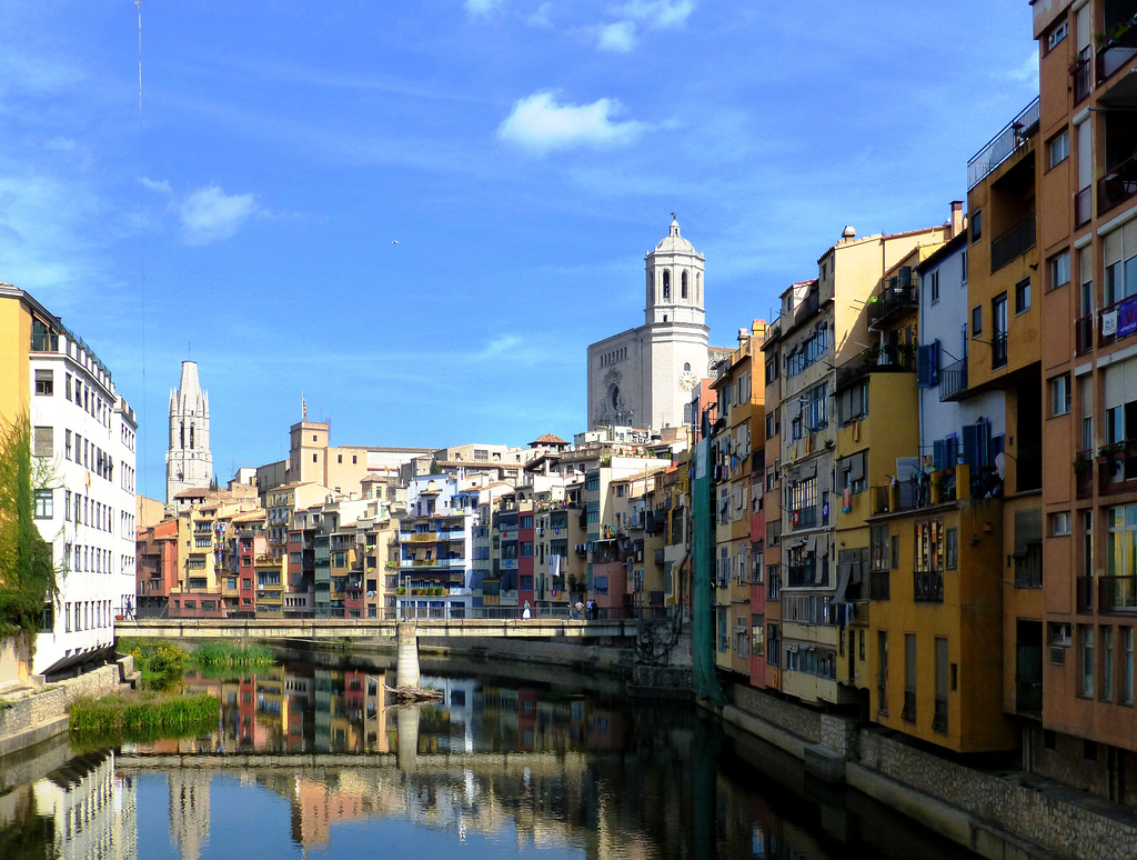ES - Girona - Reflections on the Onyar