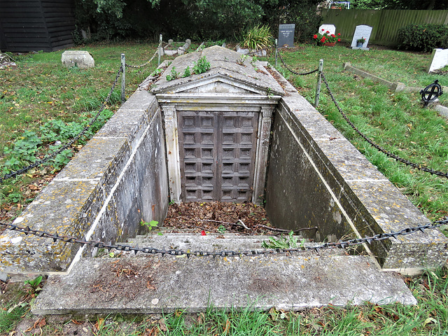 great bromley church, essex (4)c20 tomb vault in graveyard