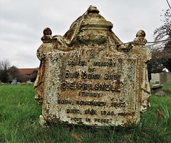 chelmsford cemetery, essex,cast iron memorial to c.e. pragnell, +1946