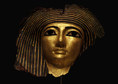 Masque de momie - Egypte , Basse époque - Bois doré , lin , stuc , feuille d'or .