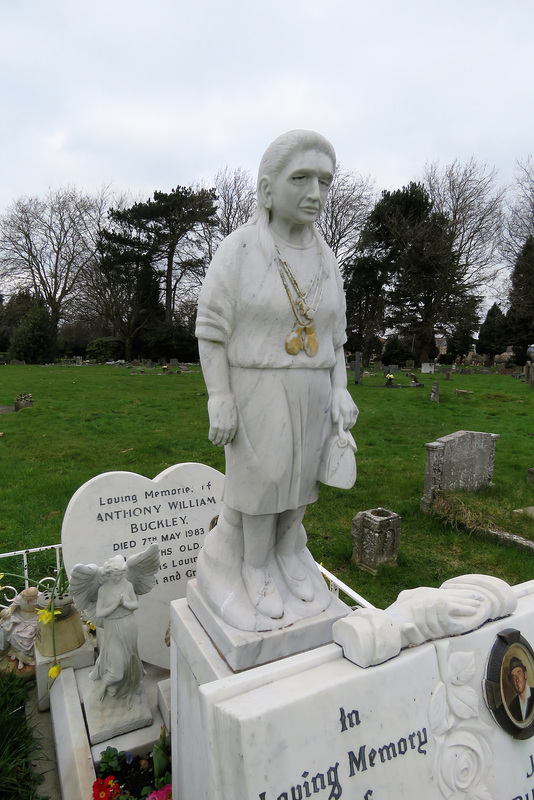 chelmsford cemetery, essex,late c20 tomb with standing effigy of jane buckley